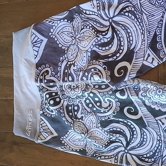 Arthletic tights size small - Picture 5 of 5